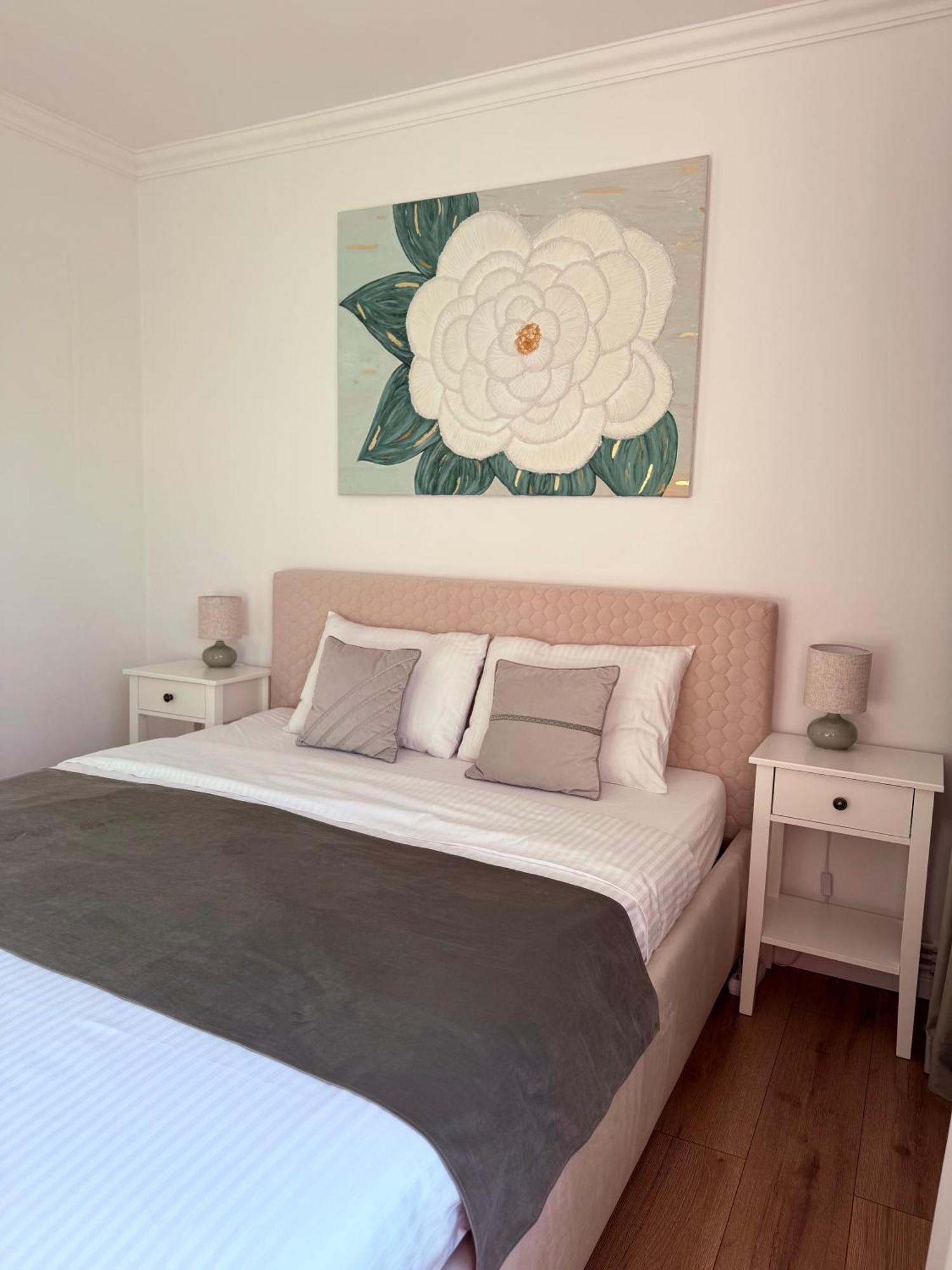 Ferienwohnung Aman 20 Craiova Exterior foto